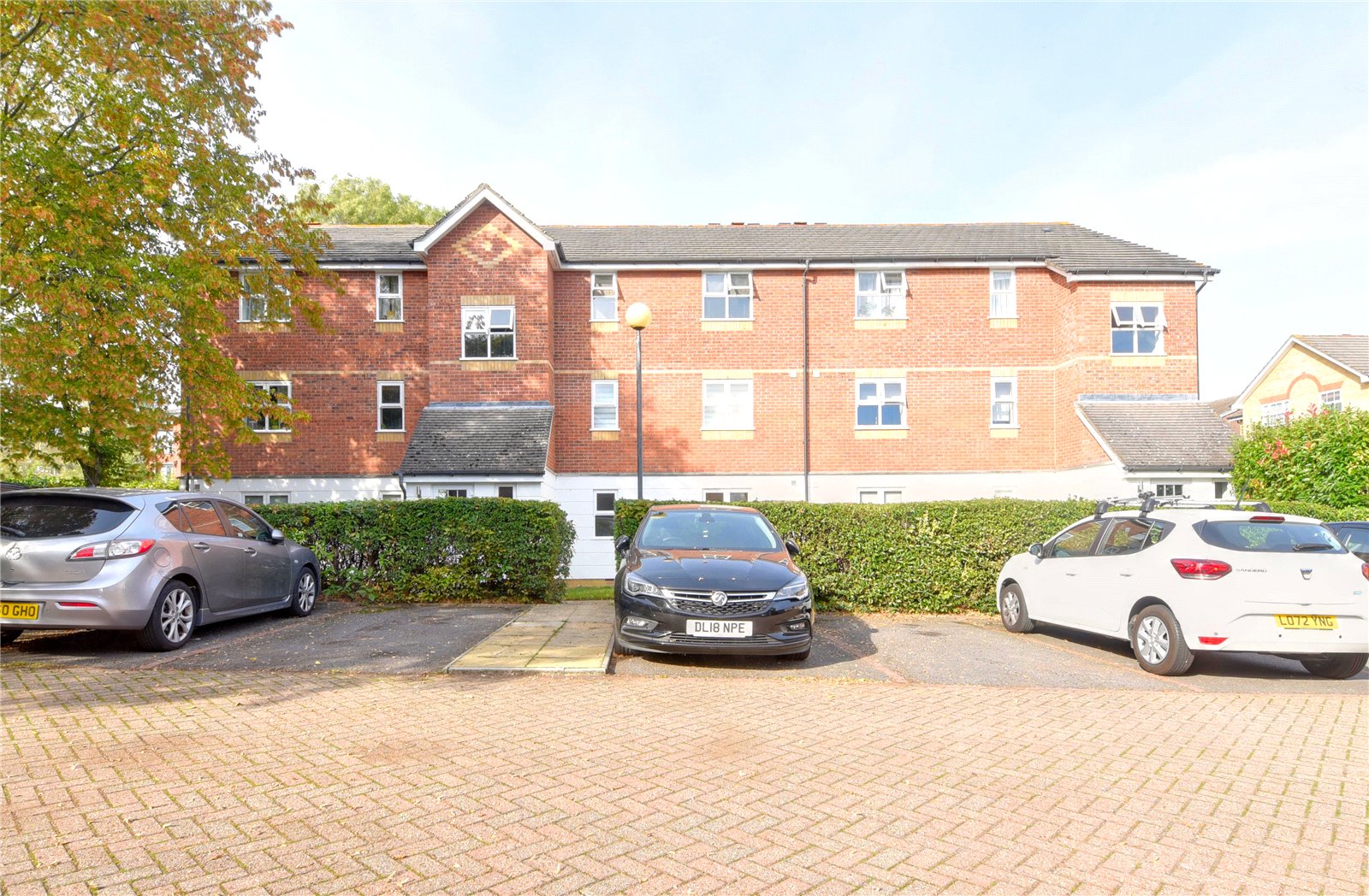 2 bed apartment for sale in Chase Road (Access Via Alexandra Court), Oakwood  - Property Image 3