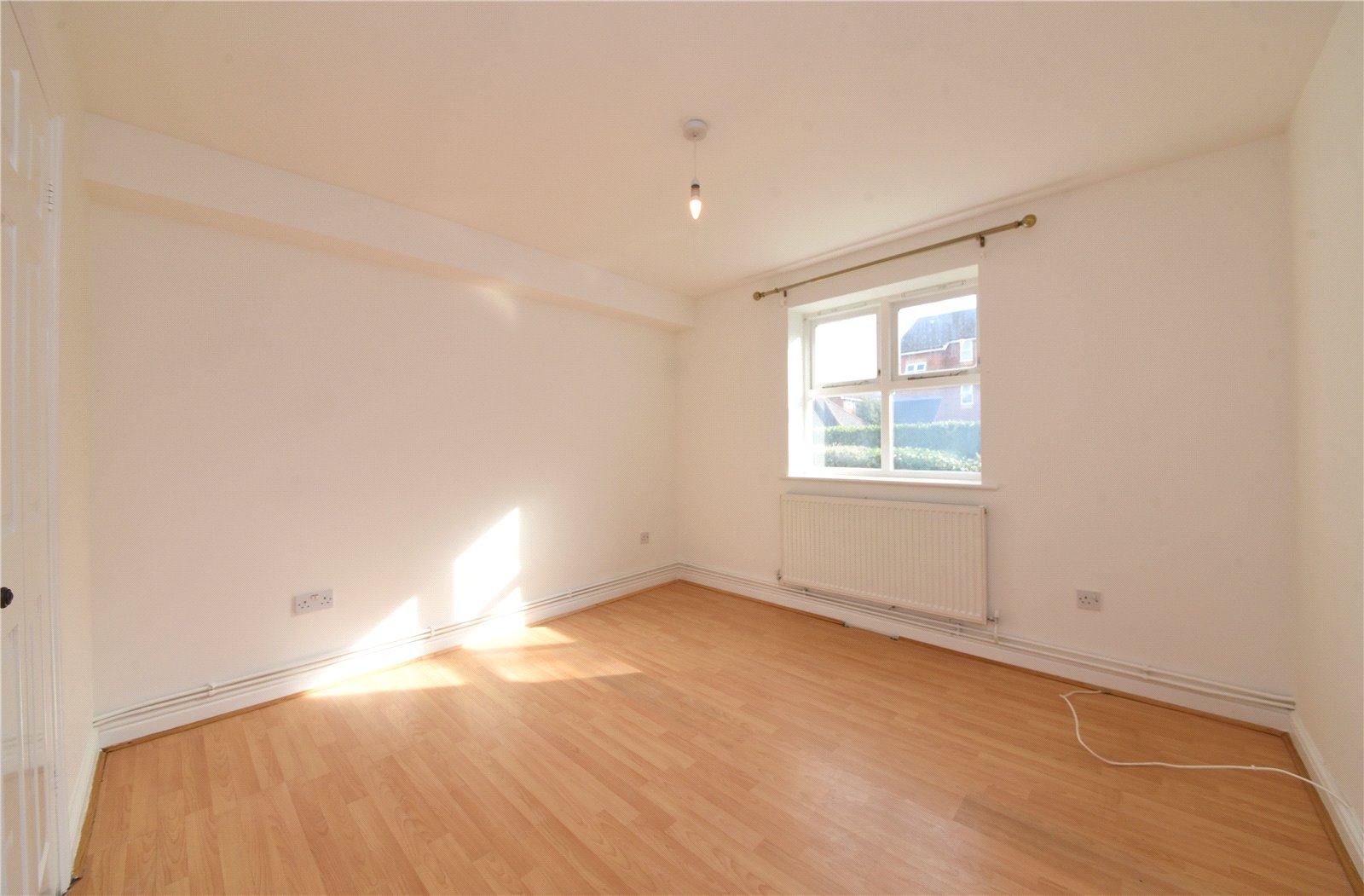 2 bed apartment for sale in Chase Road (Access Via Alexandra Court), Oakwood  - Property Image 6