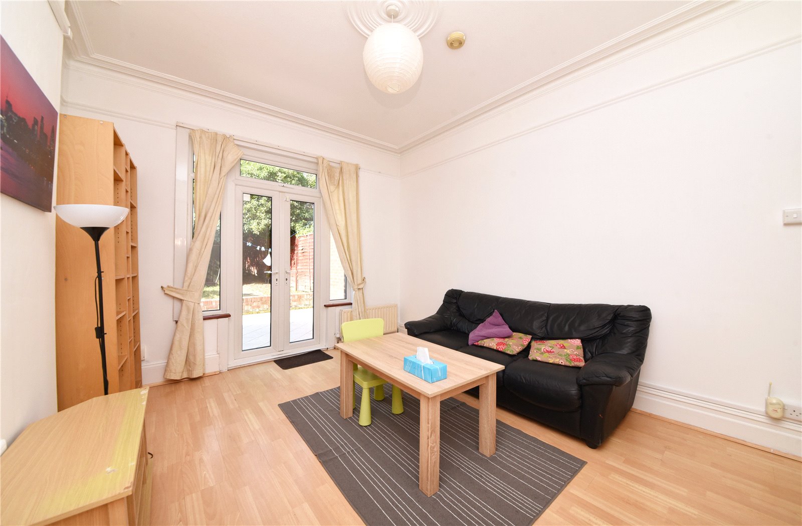 2 bed apartment to rent in Graham Road, Hendon  - Property Image 9