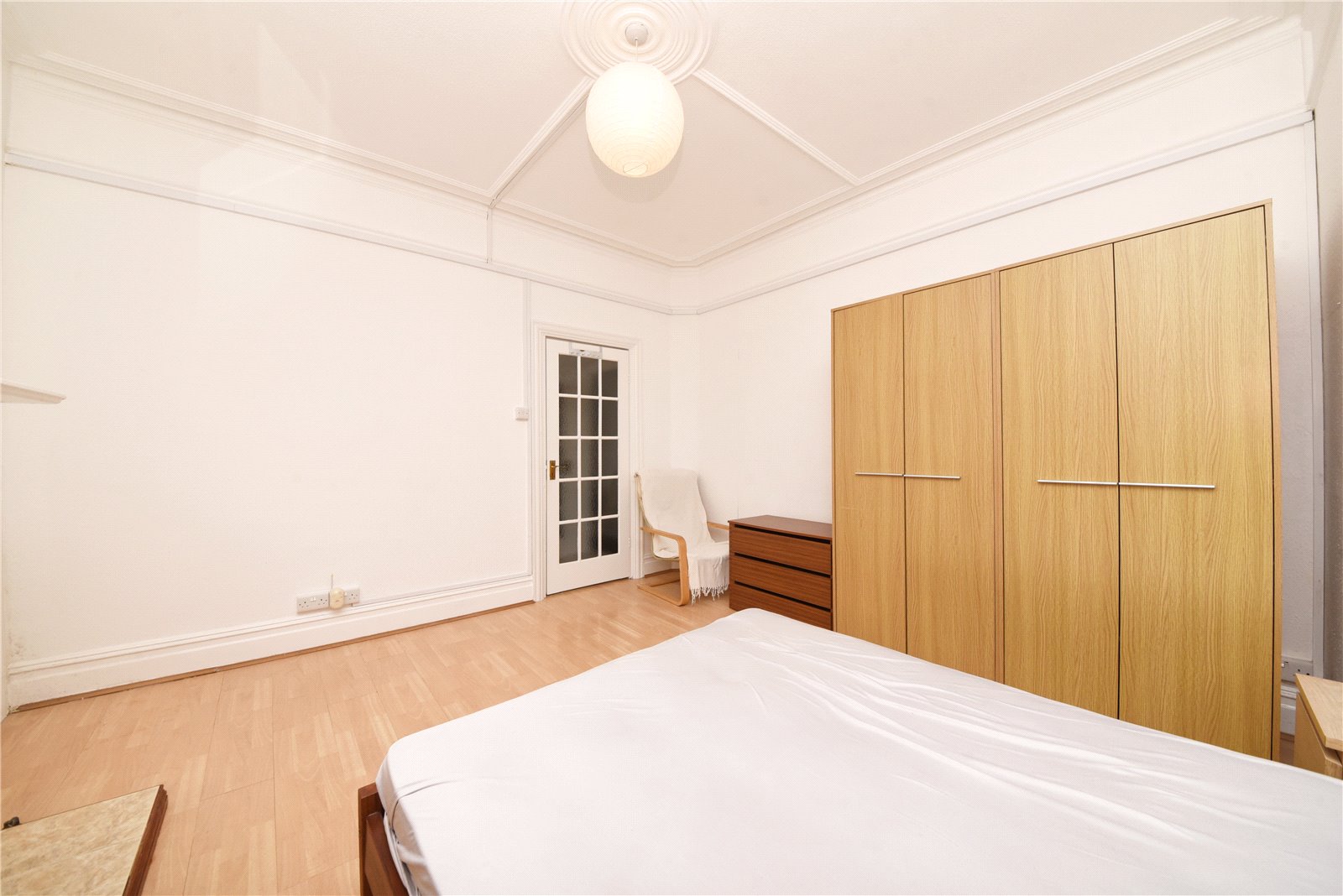 2 bed apartment to rent in Graham Road, Hendon  - Property Image 6