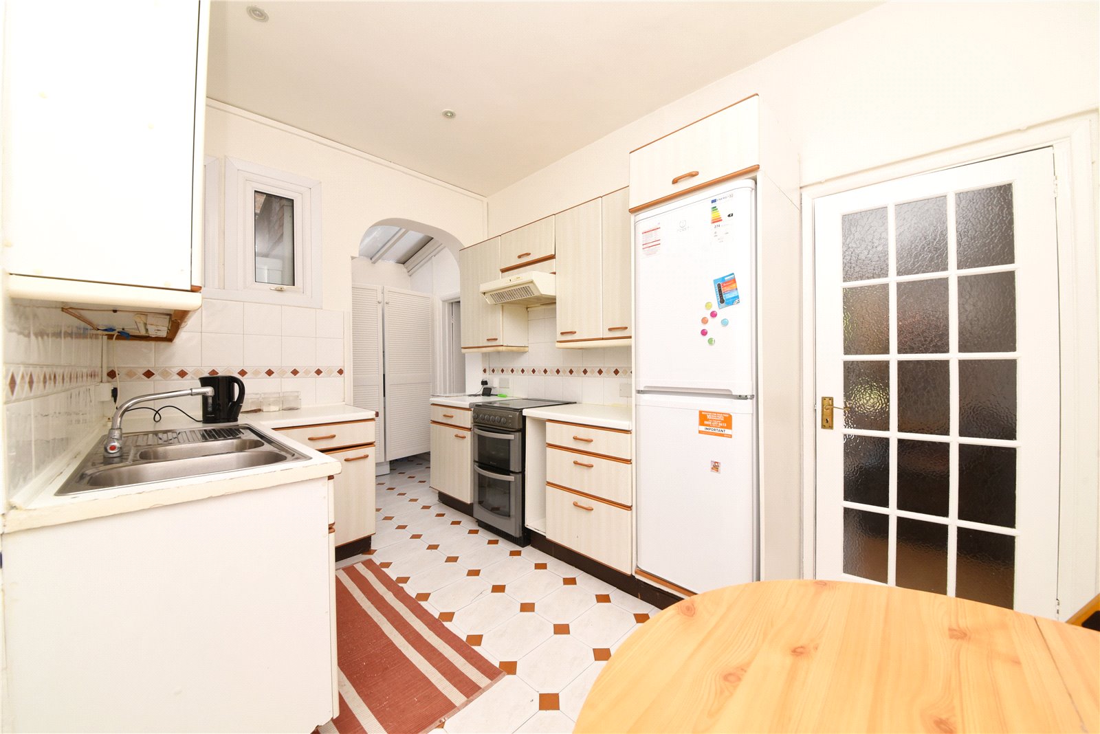 2 bed apartment to rent in Graham Road, Hendon  - Property Image 3