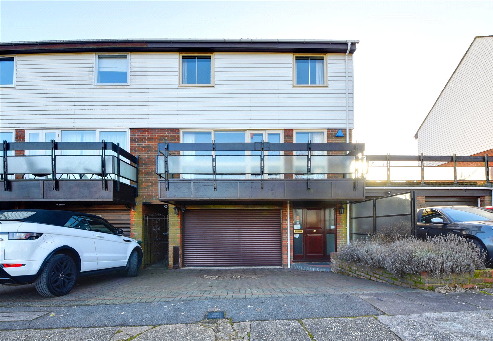 2 bed house for sale in Badgers Croft, Totteridge Village - Property Image 1