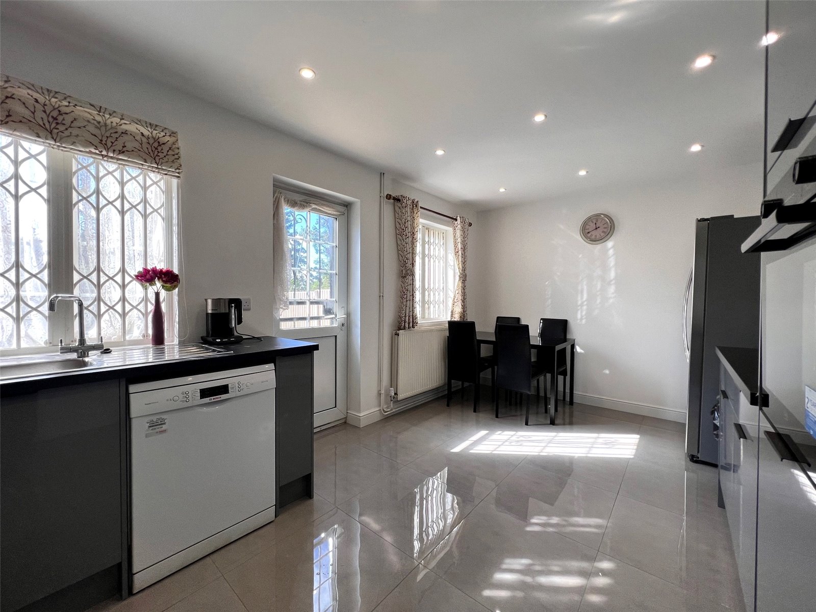 4 bed house to rent in Fordham Road, New Barnet  - Property Image 5