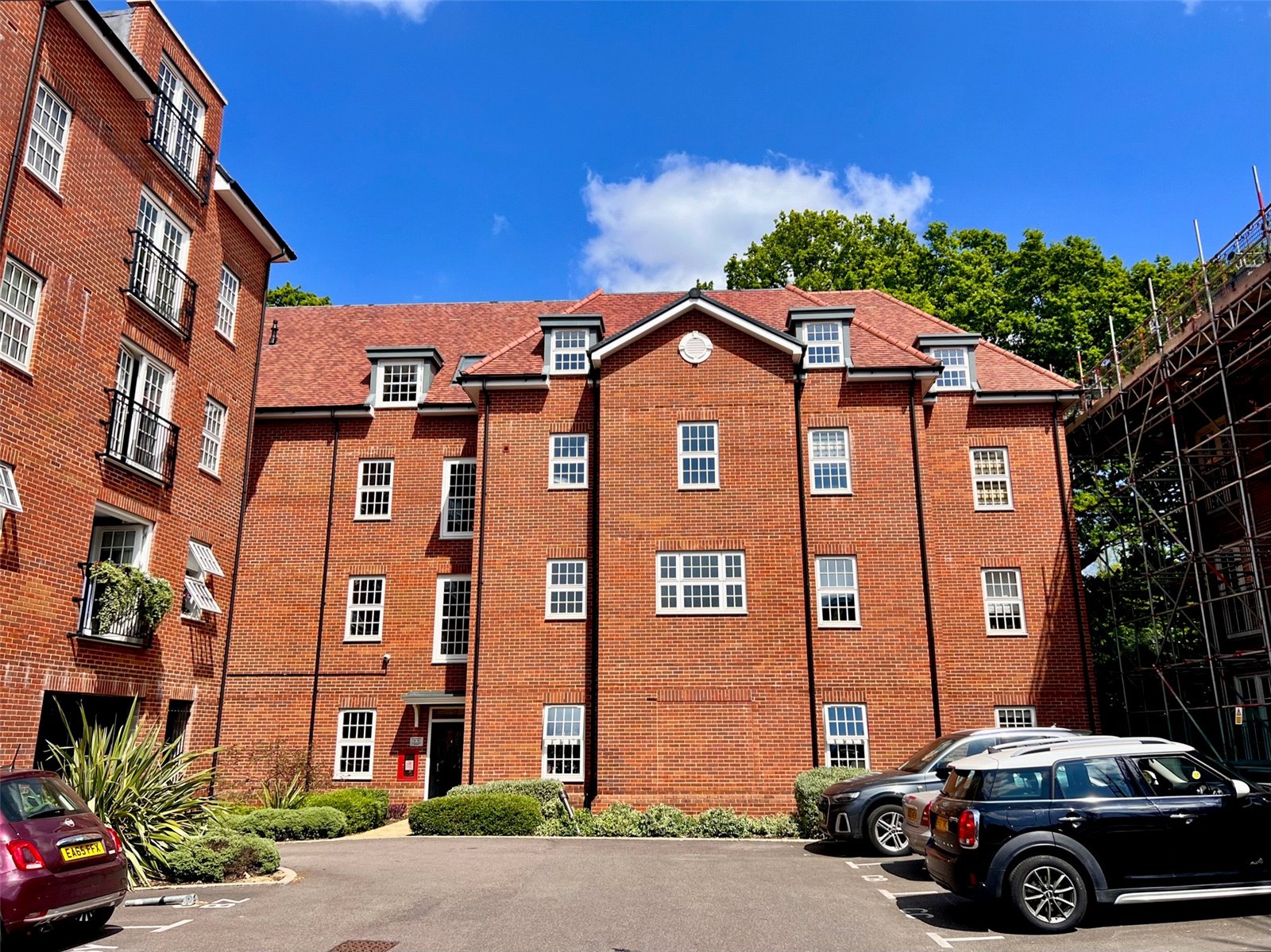 3 bed apartment to rent in Collison Avenue, Barnet - Property Image 1