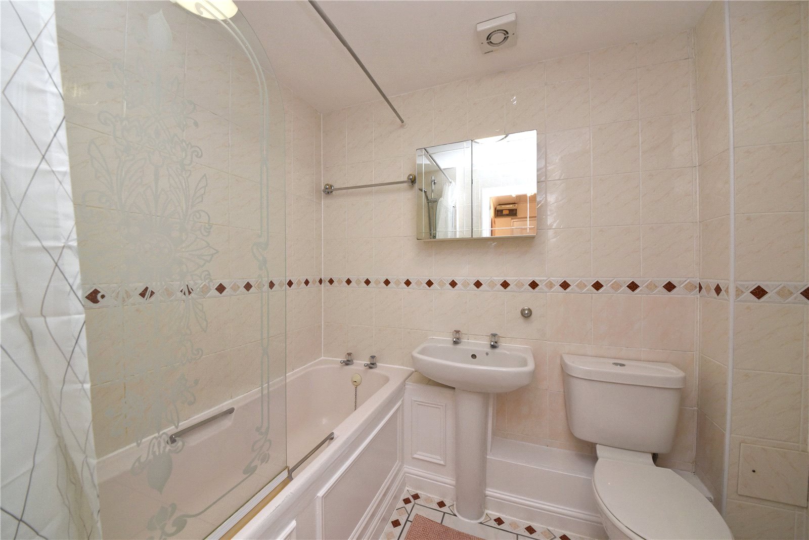 1 bed apartment to rent in Blackdown Close, East Finchley  - Property Image 5