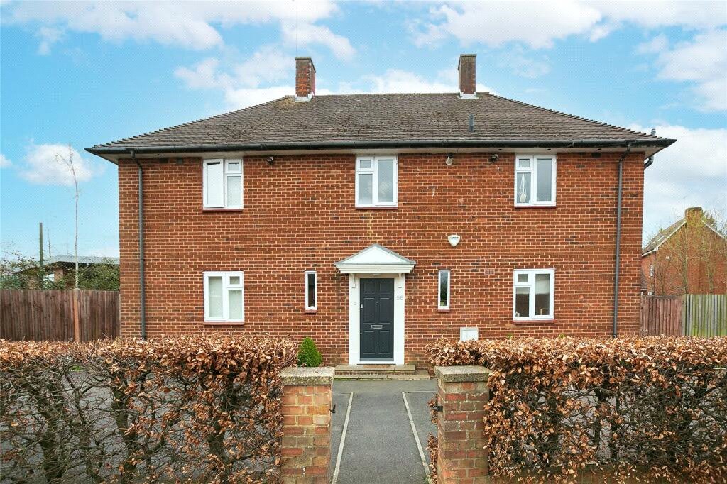 3 bed house for sale in Harcourt Road, Bushey  - Property Image 1