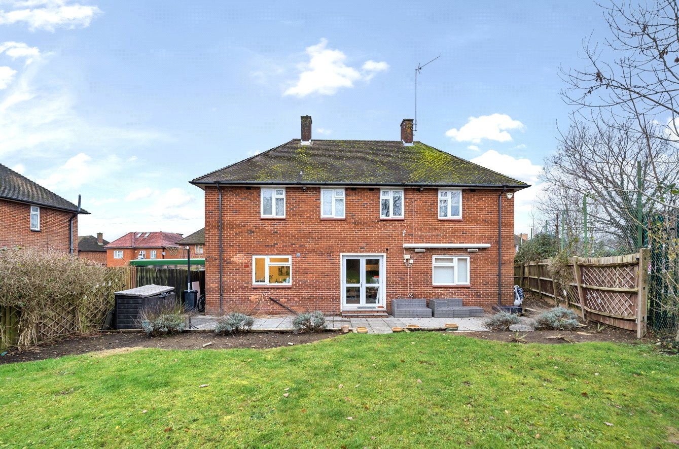 3 bed house for sale in Harcourt Road, Bushey  - Property Image 10