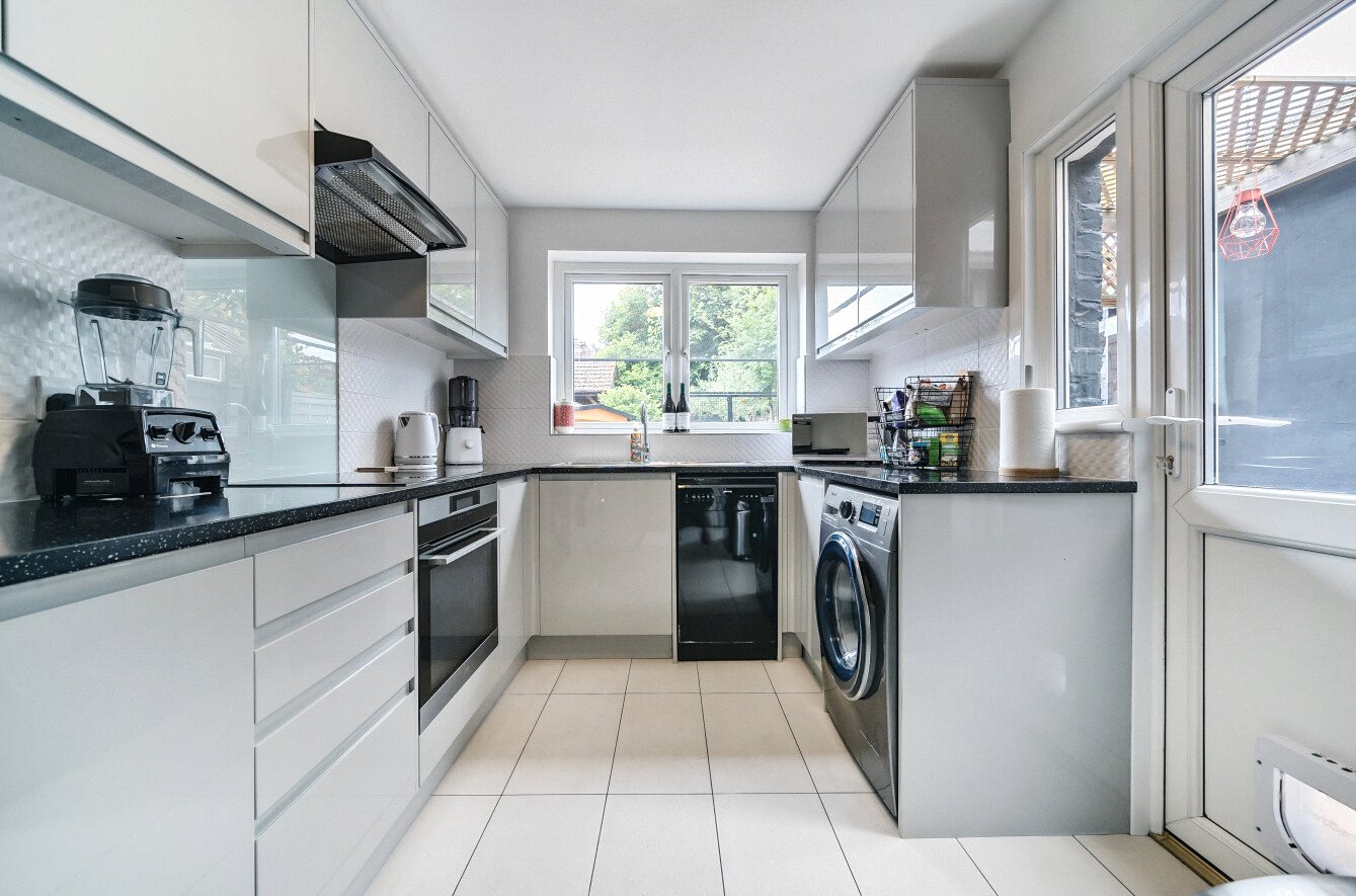 2 bed house for sale in Bertram Road, Bush Hill Park  - Property Image 2