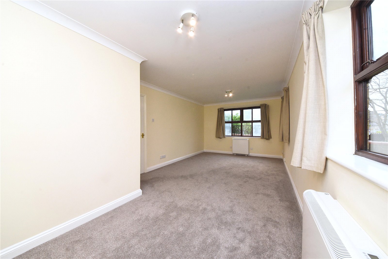 2 bed apartment for sale in Orphanage Road, Watford  - Property Image 5