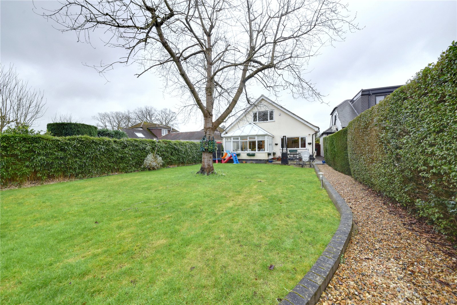 4 bed bungalow for sale in South Riding, Bricket Wood  - Property Image 14