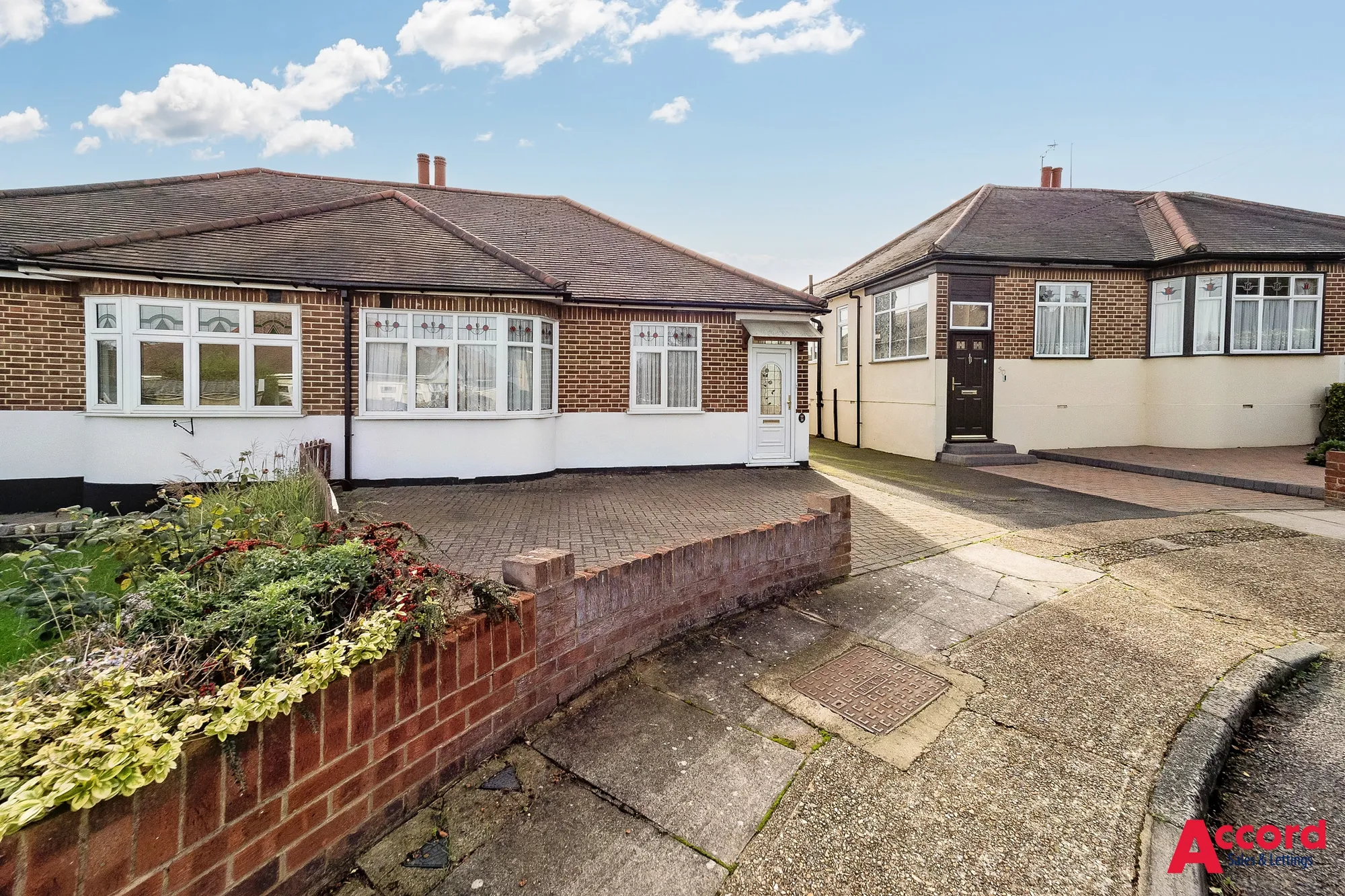 2 bed semi-detached bungalow for sale in Heather Close, Romford  - Property Image 18