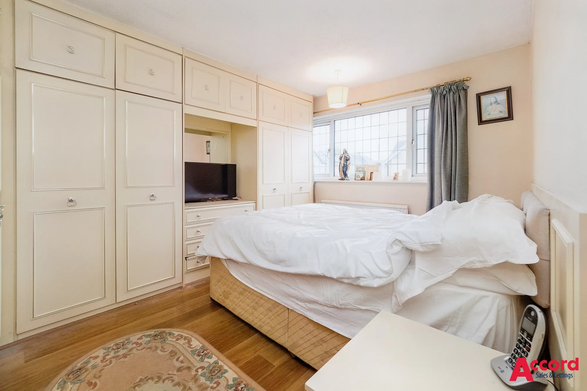 3 bed semi-detached house for sale in Hampshire Road, Hornchurch  - Property Image 13