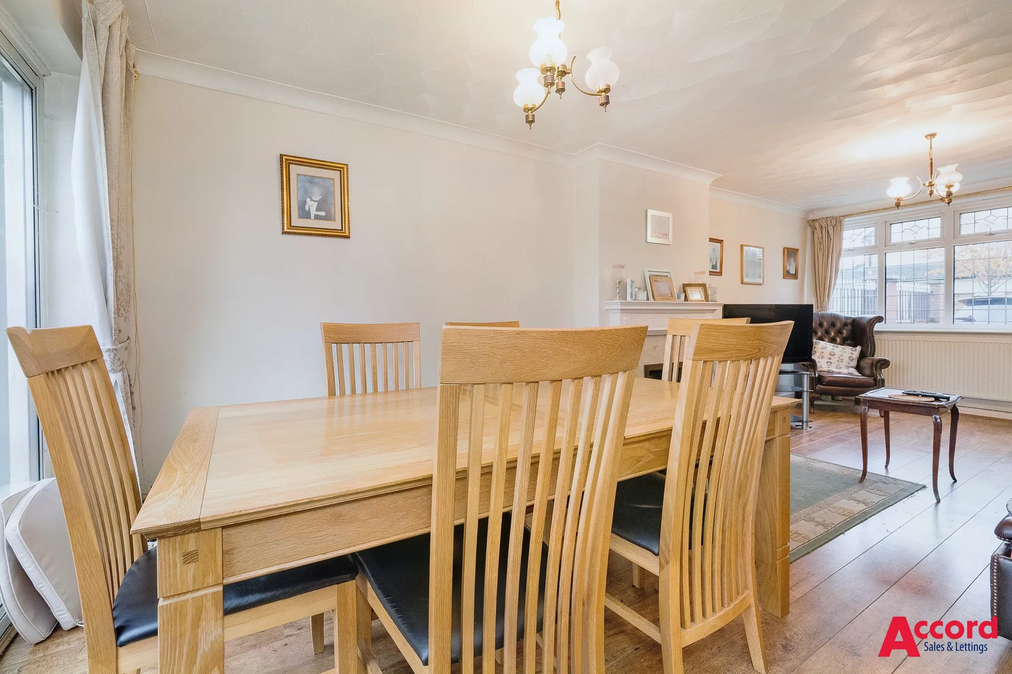 3 bed semi-detached house for sale in Hampshire Road, Hornchurch  - Property Image 11