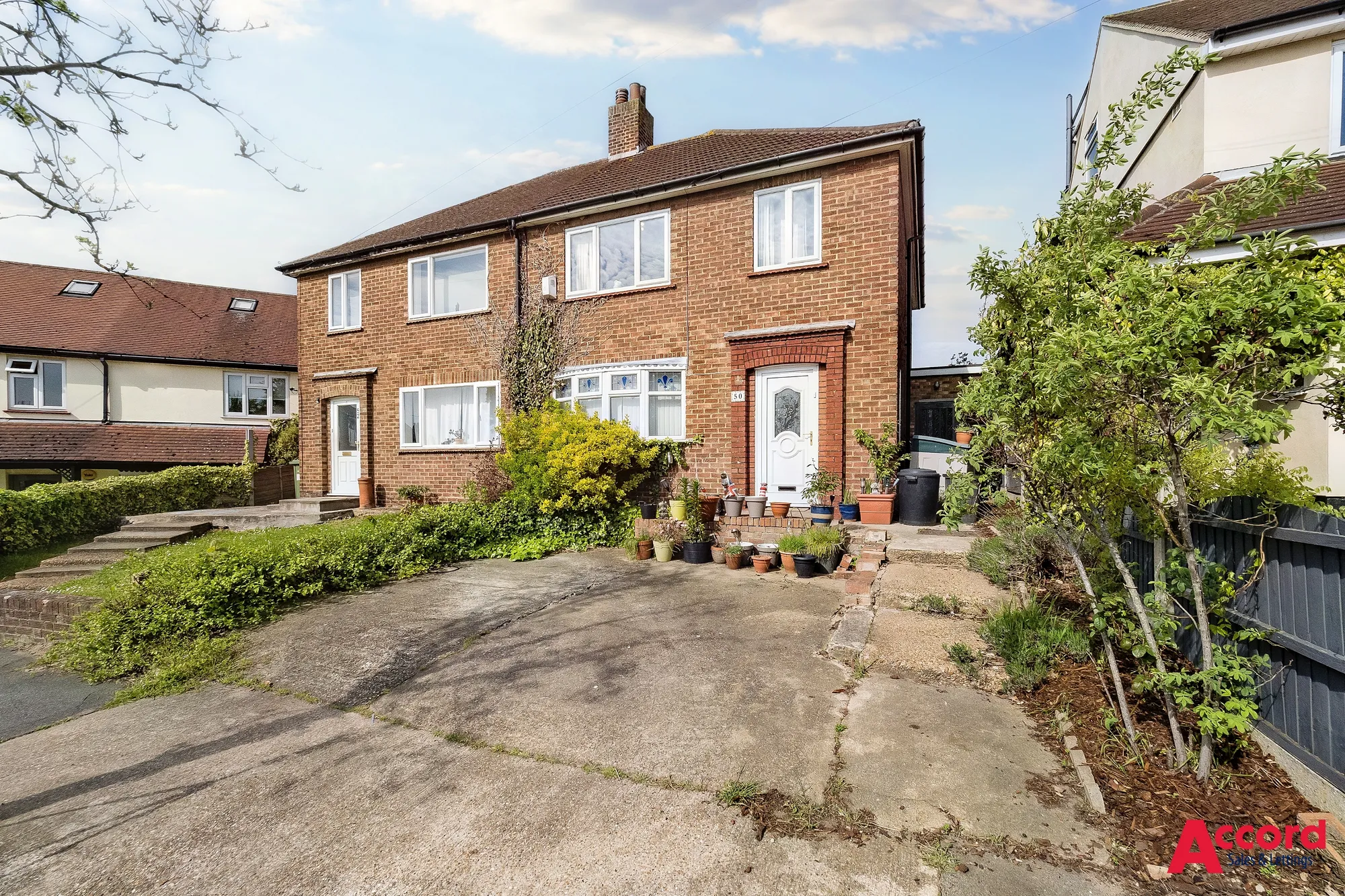 3 bed semi-detached house for sale in Doncaster Way, Upminster  - Property Image 15