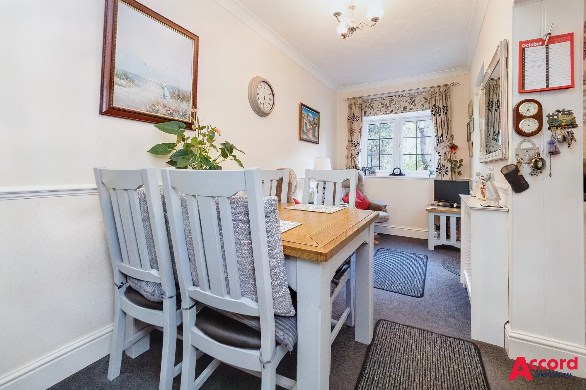 5 bed semi-detached house for sale in Eversleigh Gardens, Upminster  - Property Image 10