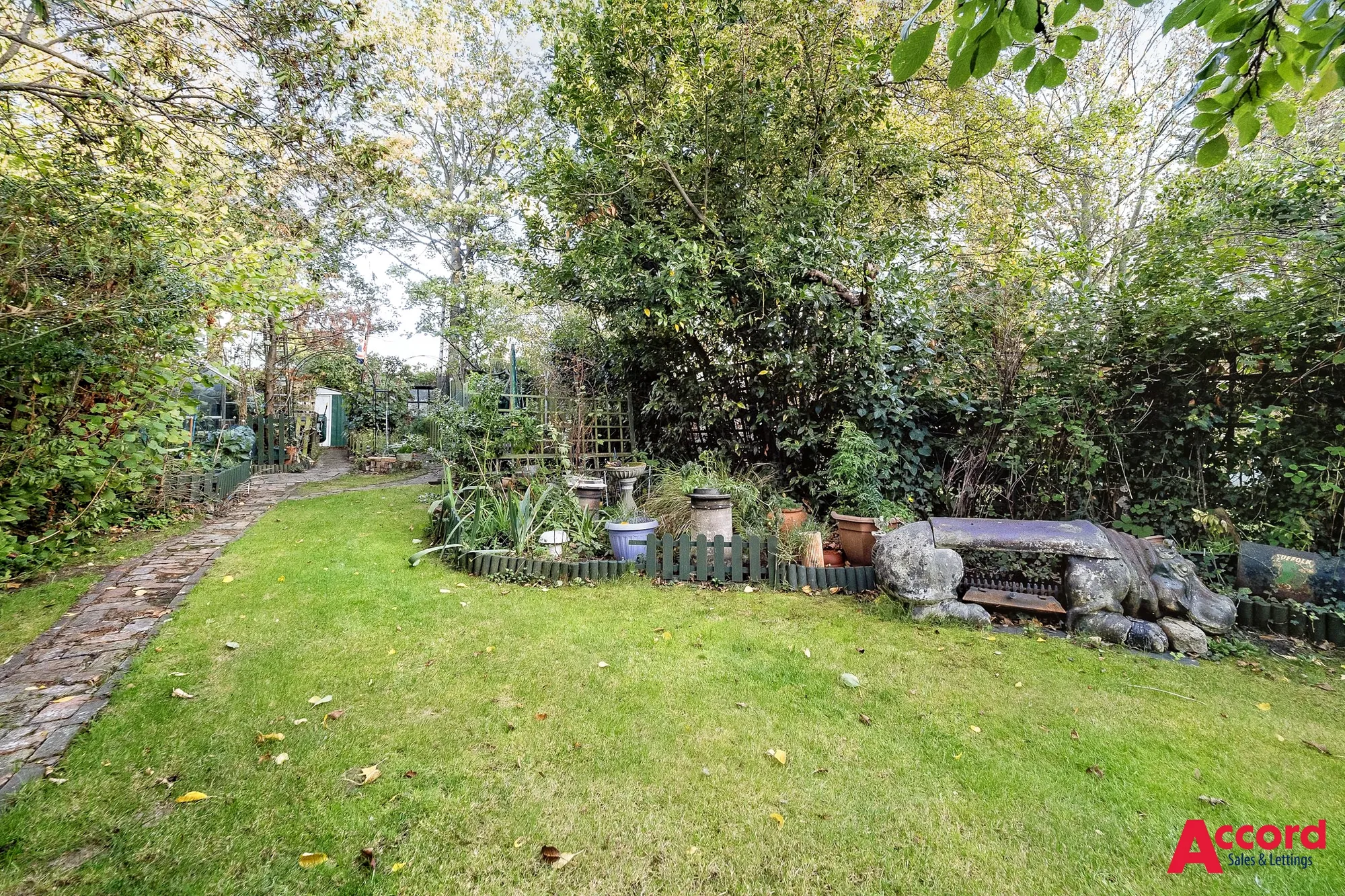 5 bed semi-detached house for sale in Eversleigh Gardens, Upminster  - Property Image 20