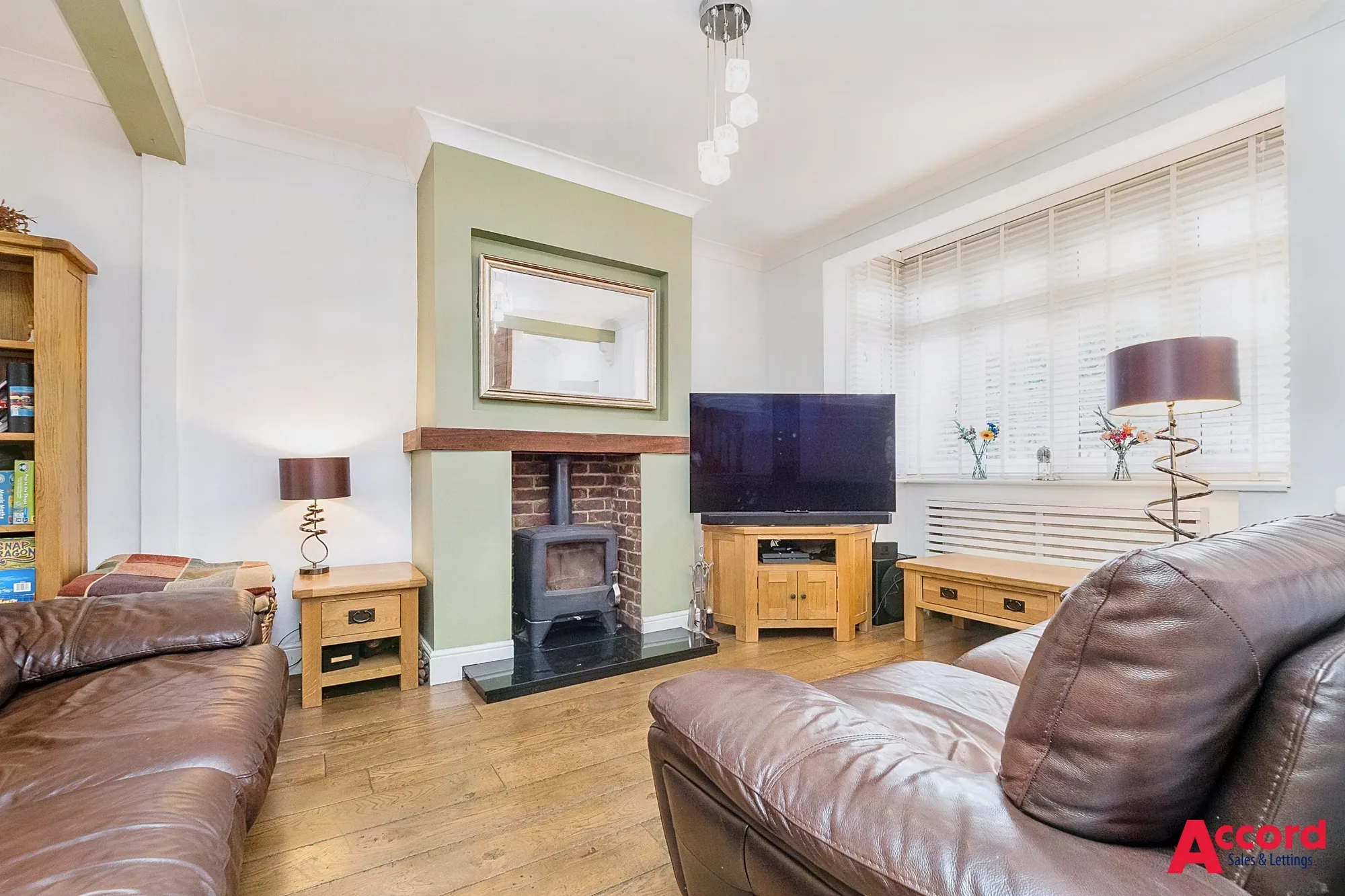 3 bed semi-detached house for sale in The Avenue, Hornchurch  - Property Image 8