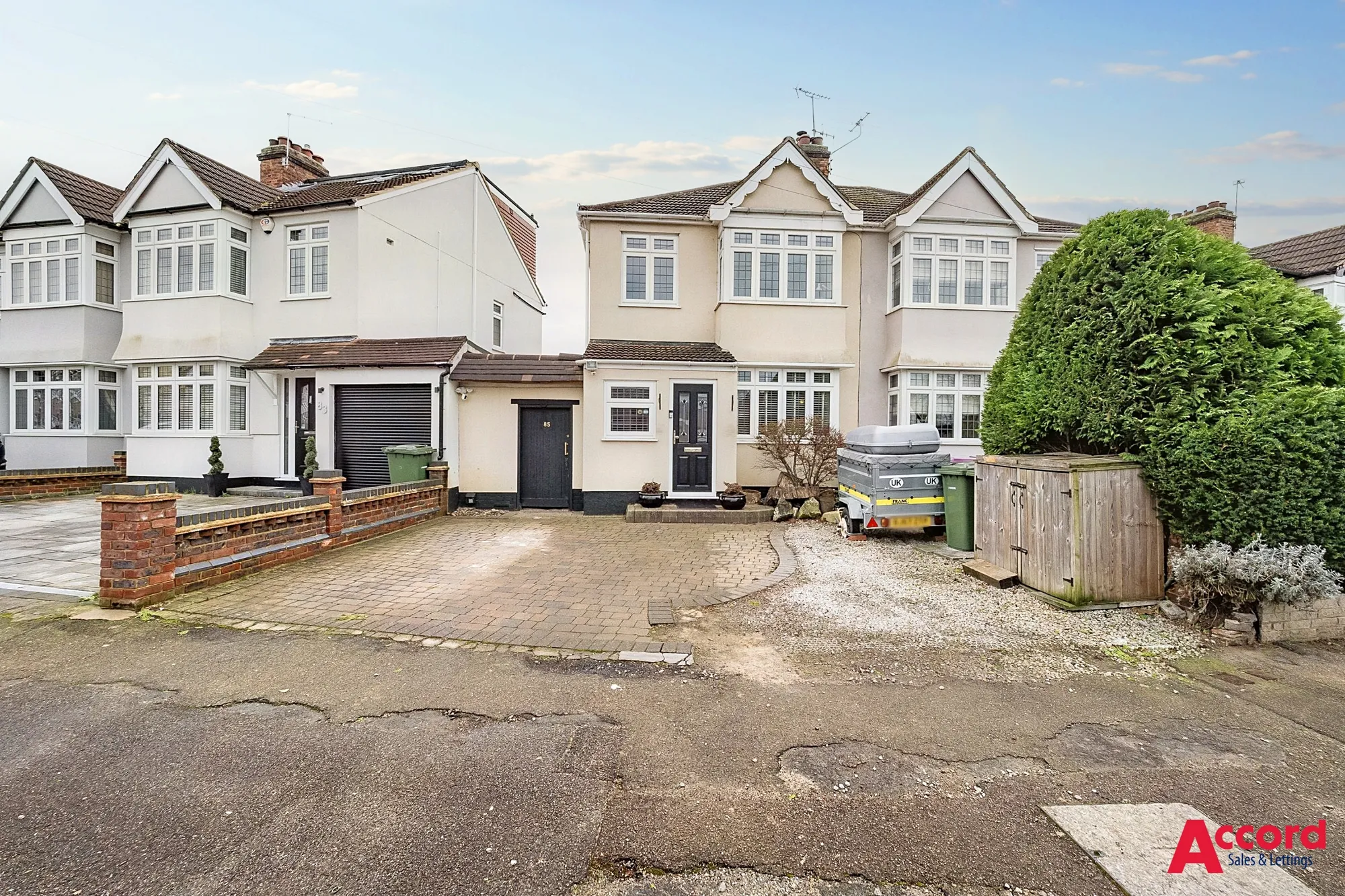 3 bed semi-detached house for sale in The Avenue, Hornchurch  - Property Image 25