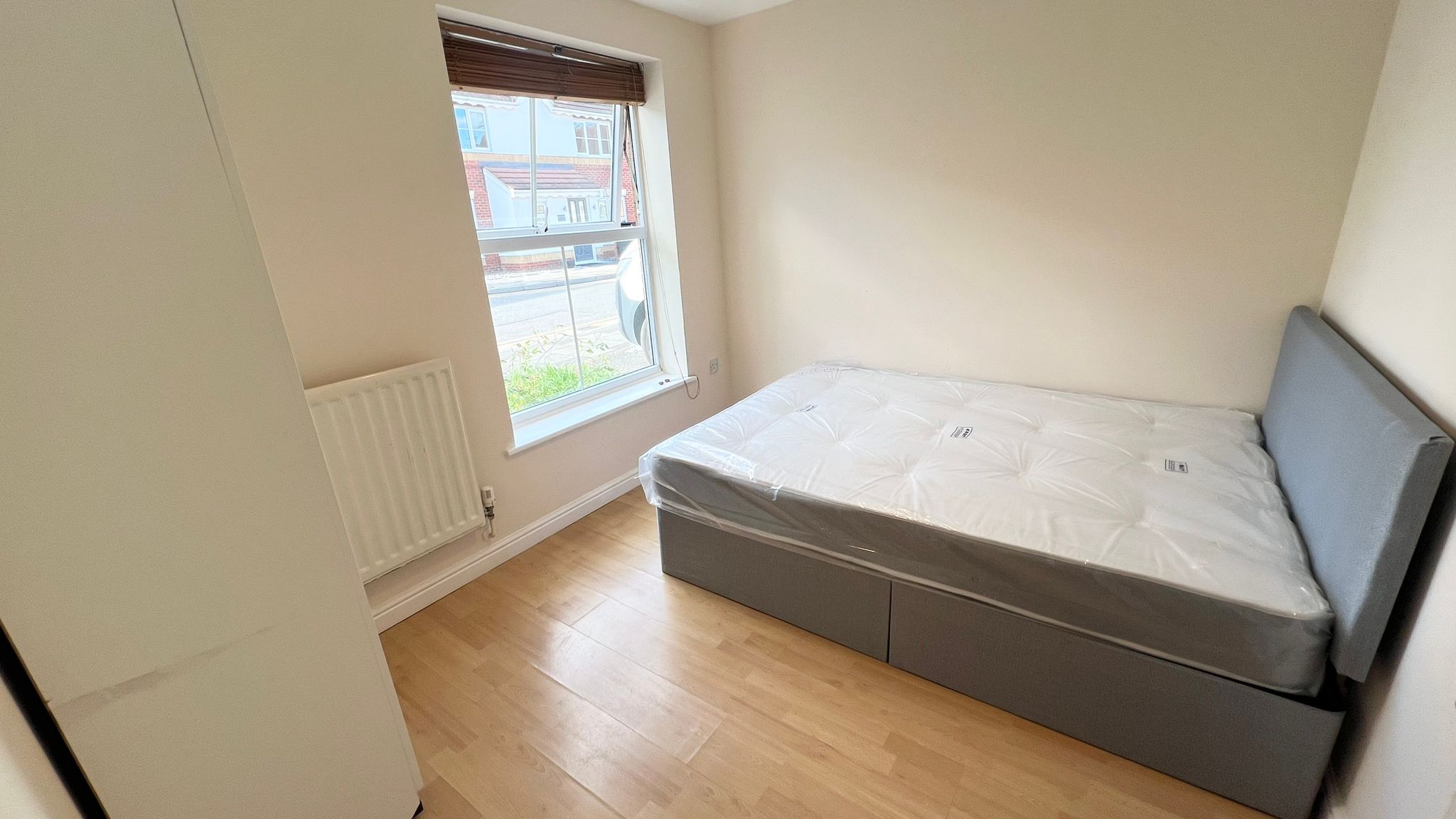 House share to rent in Tuppy Street, London  - Property Image 2