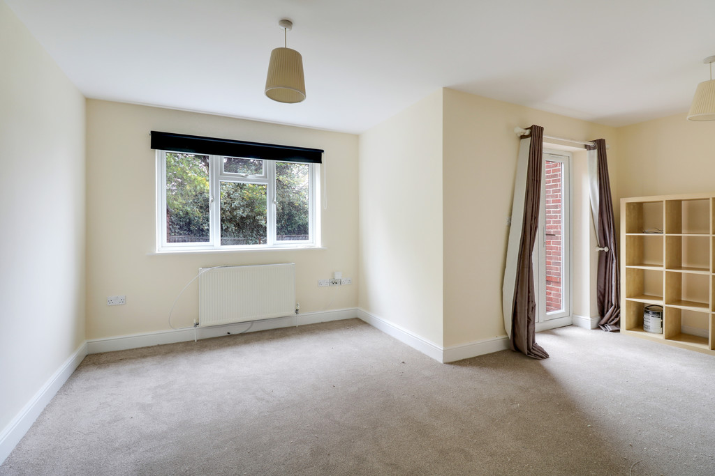 1 bed ground floor flat to rent in Chalfont Mews, Hillingdon  - Property Image 3