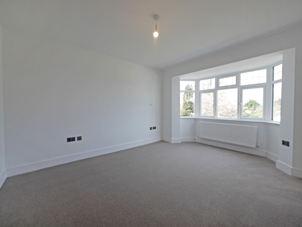 3 bed apartment to rent in Gordon Road, Yiewsley  - Property Image 5