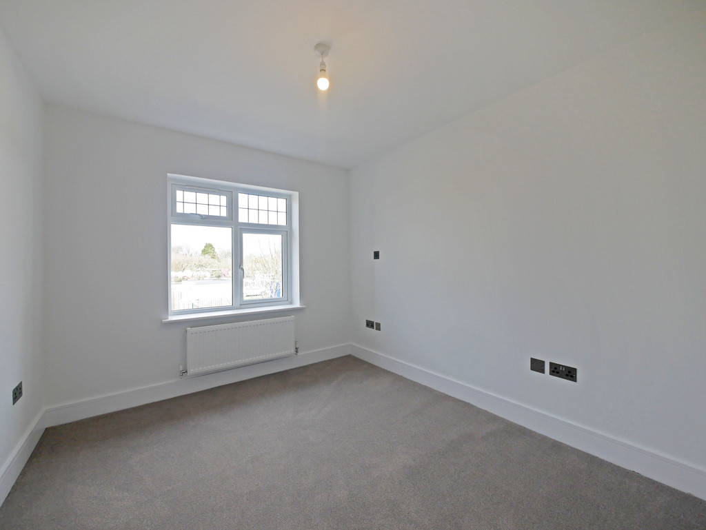 3 bed apartment to rent in Gordon Road, Yiewsley  - Property Image 7