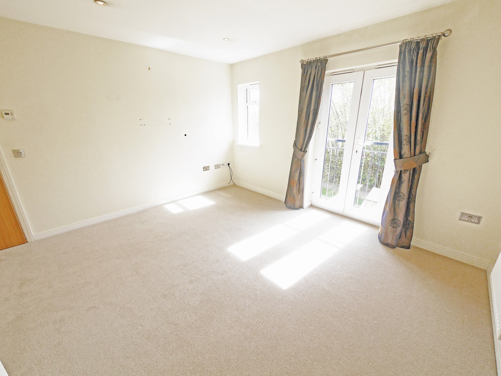 2 bed apartment for sale in Uxbridge Road, Hayes  - Property Image 10