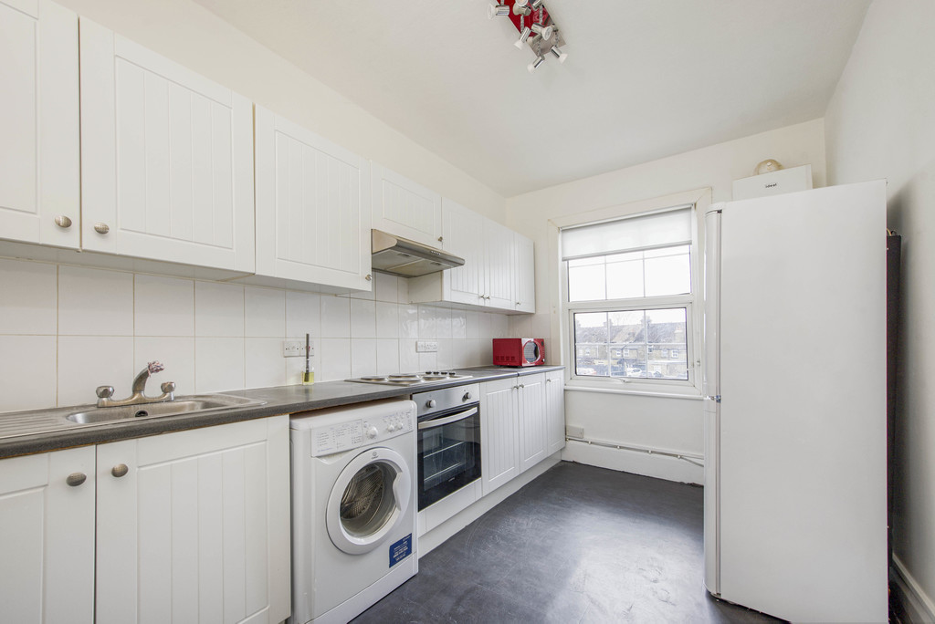 1 bed apartment to rent in Uxbridge Road, Uxbridge  - Property Image 6