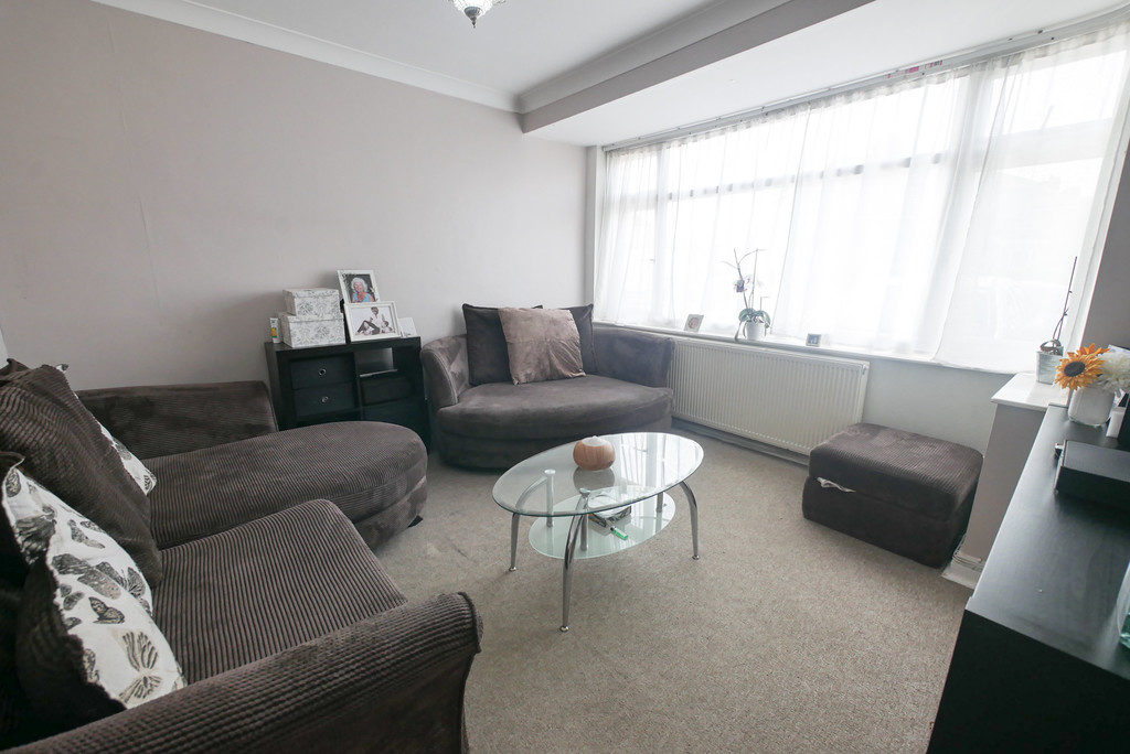 3 bed terraced house to rent in Lynhurst Crescent, Uxbridge - Property Image 1