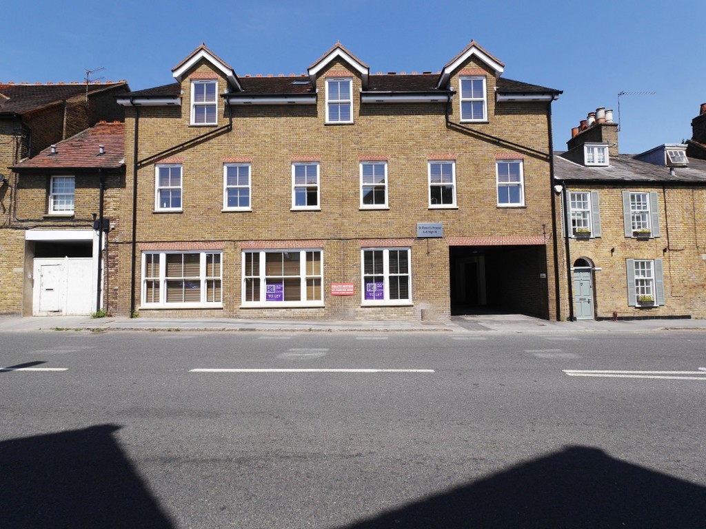 1 bed apartment to rent in High Street, Iver - Property Image 1