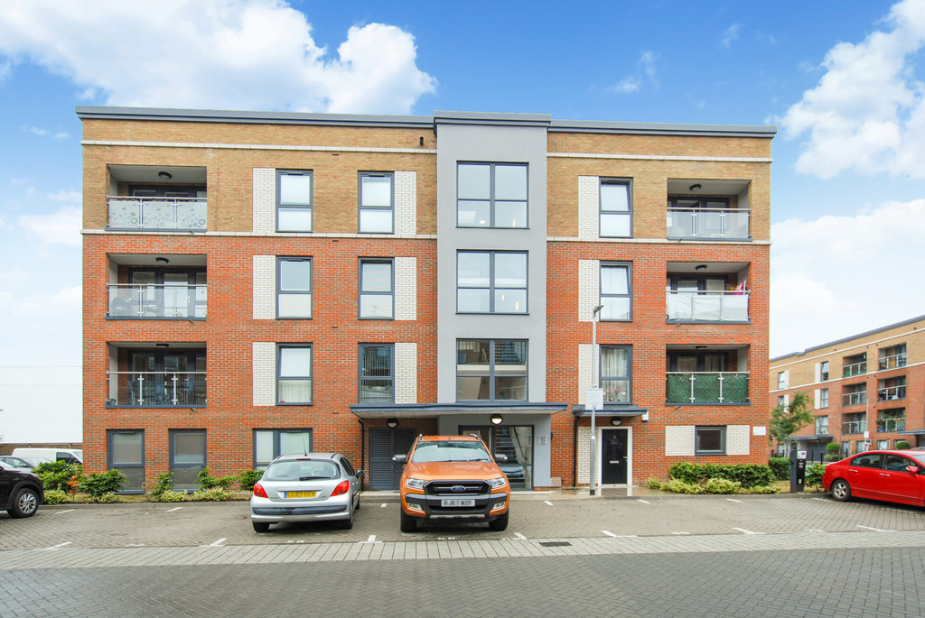 2 bed apartment for sale in Arla Place, Ruislip - Property Image 1