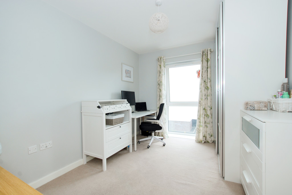 2 bed apartment for sale in Arla Place, Ruislip  - Property Image 7