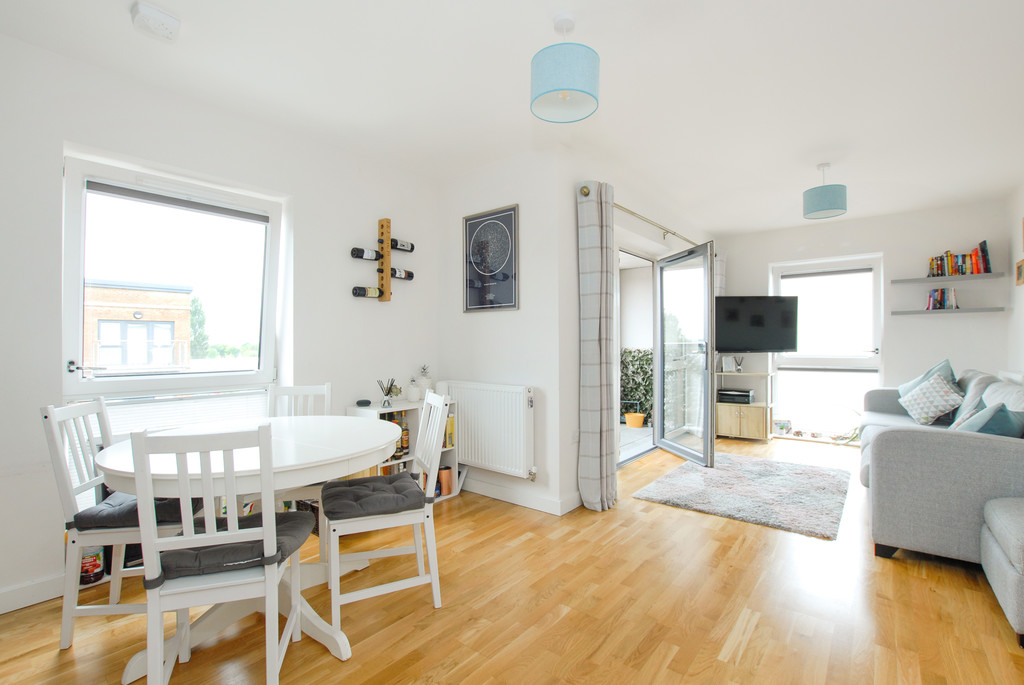 2 bed apartment for sale in Arla Place, Ruislip  - Property Image 4