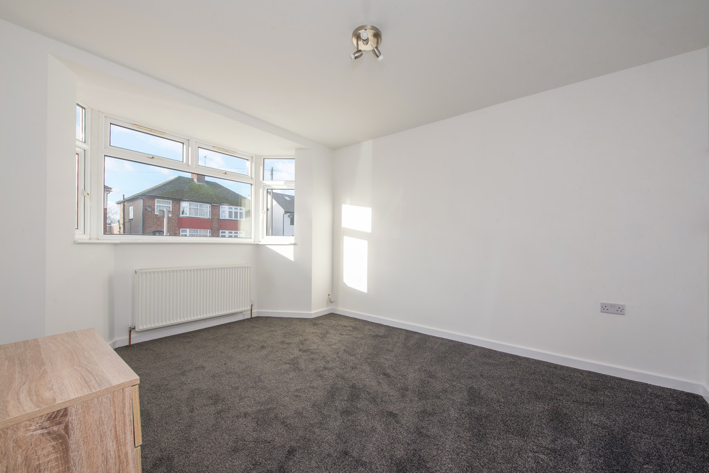 2 bed ground floor maisonette to rent in Gordon Road, West Drayton  - Property Image 3