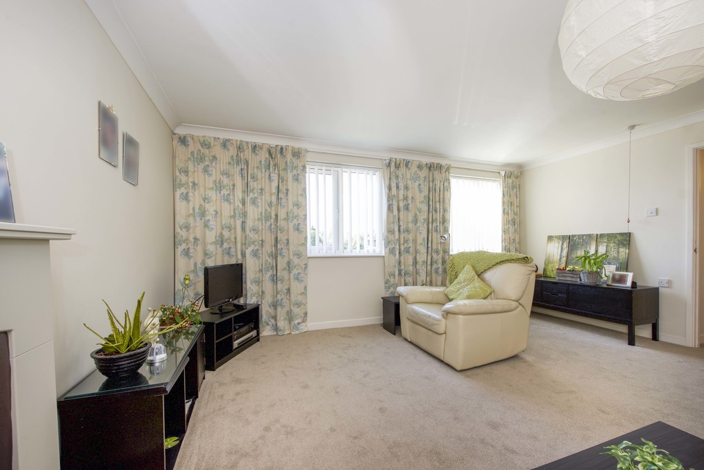 1 bed flat for sale in Leaside Court, Hillingdon  - Property Image 13