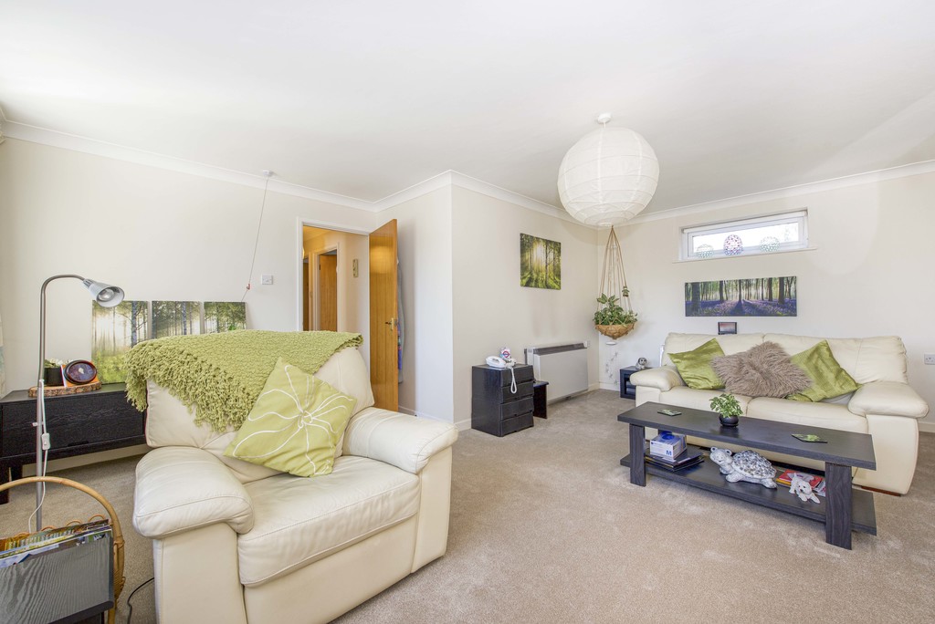 1 bed flat for sale in Leaside Court, Hillingdon  - Property Image 12