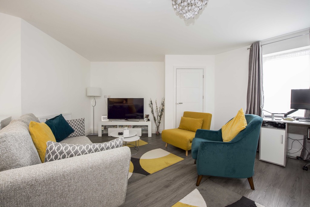 1 bed flat for sale in Sutton Court Road, Uxbridge  - Property Image 9