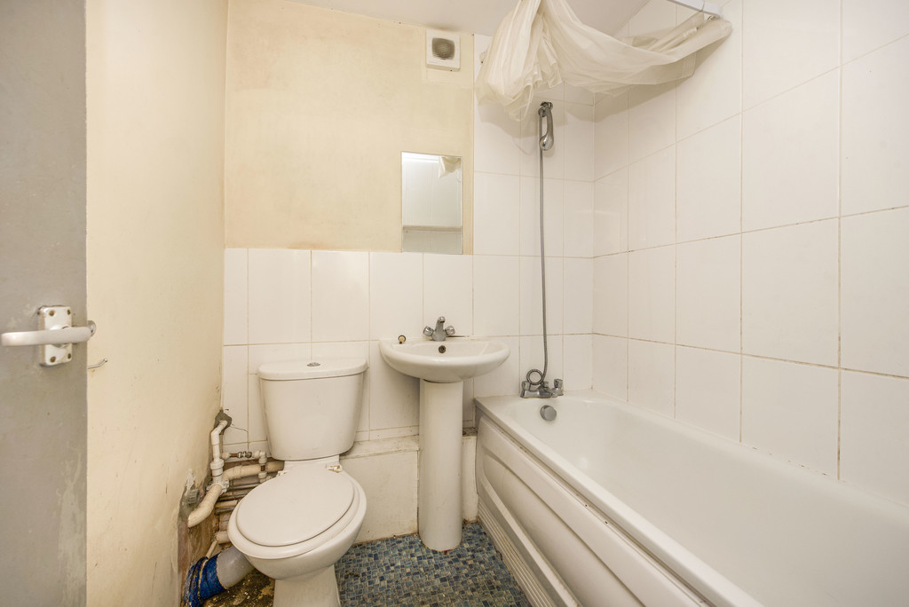 1 bed apartment for sale in High Street, Hayes  - Property Image 5