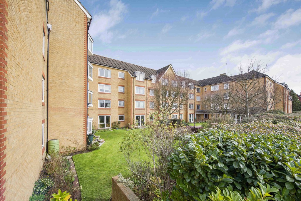 1 bed apartment for sale in Home Manor House, Watford  - Property Image 9