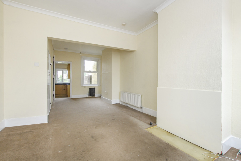 2 bed end of terrace house for sale in Newtown Road, Uxbridge  - Property Image 3