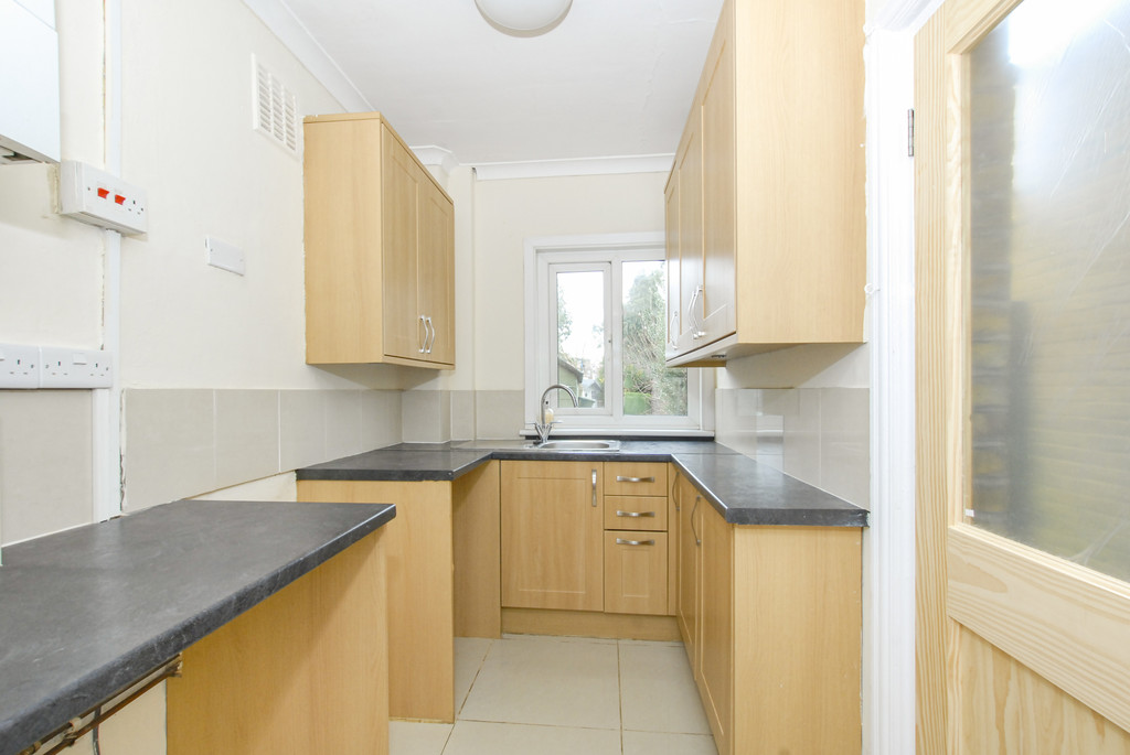2 bed end of terrace house for sale in Newtown Road, Uxbridge  - Property Image 2