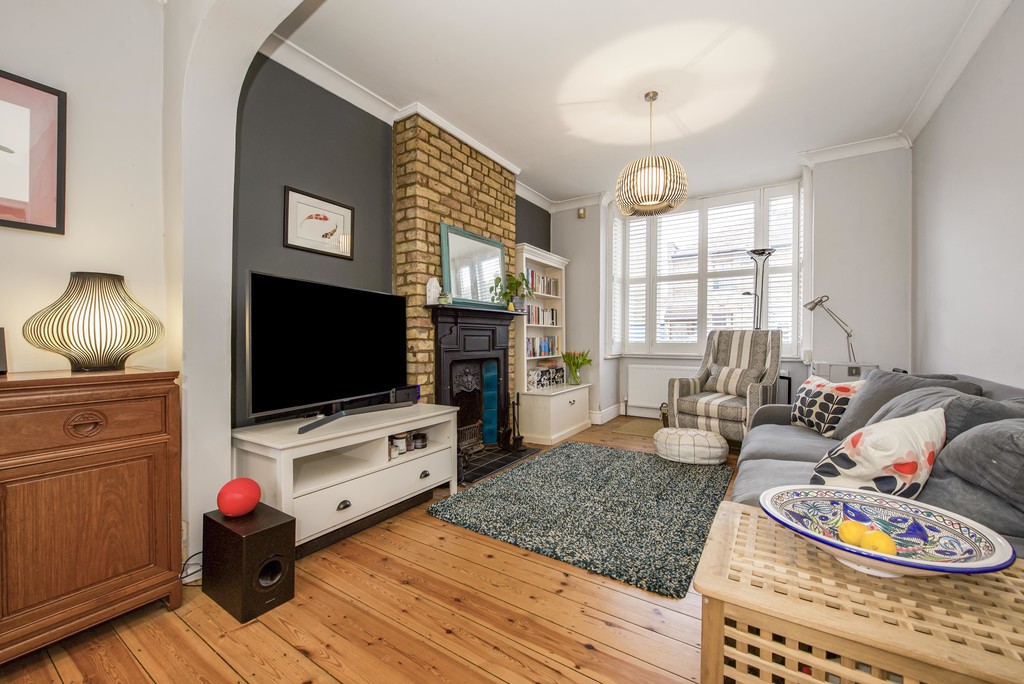 3 bed semi-detached house for sale in Charles Street, Hillingdon  - Property Image 4