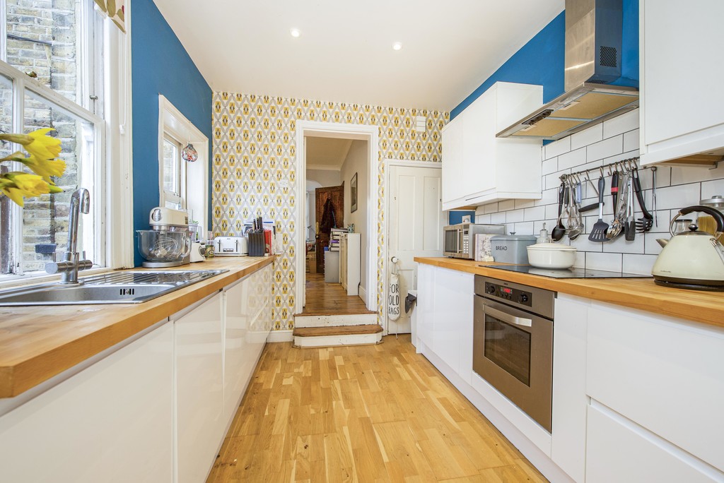 3 bed semi-detached house for sale in Charles Street, Hillingdon  - Property Image 11