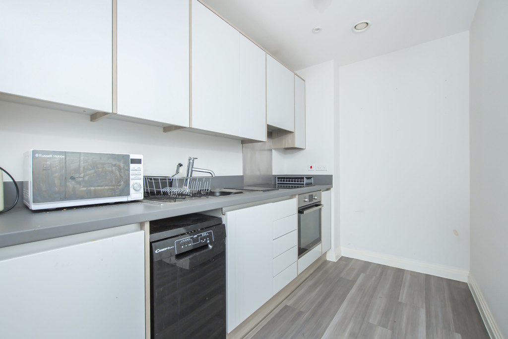 1 bed apartment for sale in Harefield Road, Uxbridge  - Property Image 6