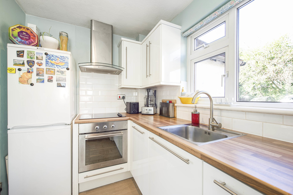 1 bed apartment for sale in Sedley Grove, Uxbridge  - Property Image 11