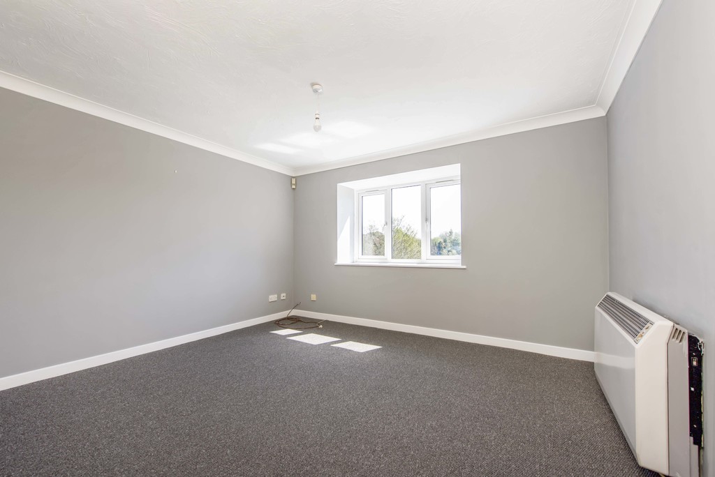 2 bed apartment to rent in Totteridge Avenue, High Wycombe  - Property Image 2