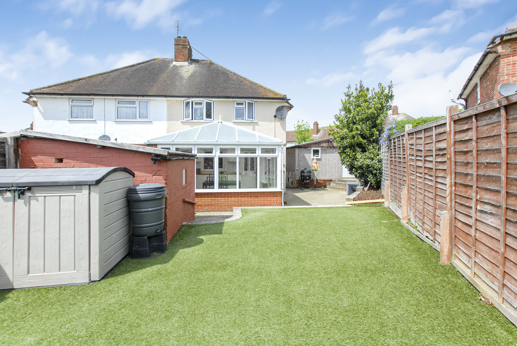3 bed semi-detached house for sale in St. Marys Road, Uxbridge  - Property Image 3