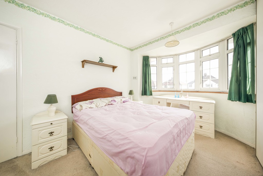 3 bed semi-detached house for sale in Moorfield Road, Uxbridge  - Property Image 10