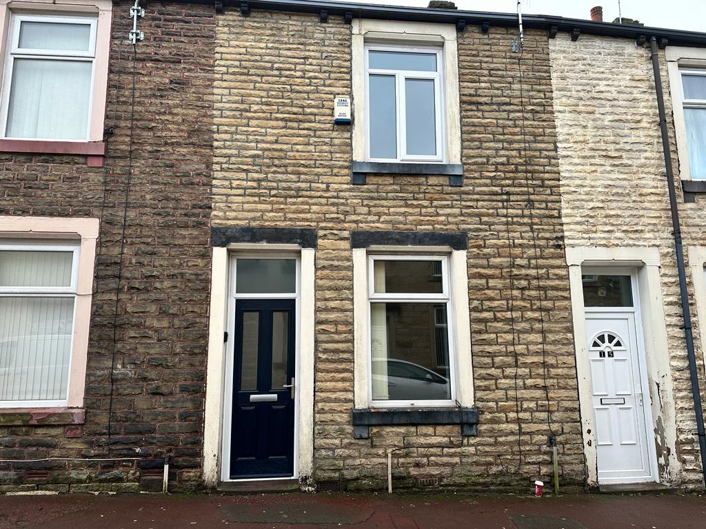 2 bed terraced house to rent in Queensberry Road, Burnley - Property Image 1