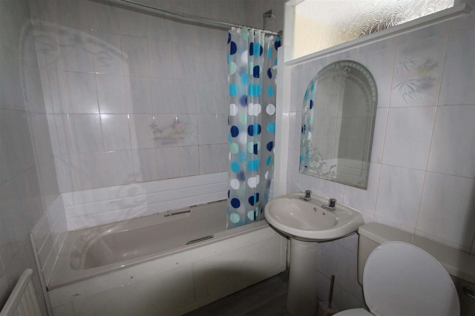 2 bed house to rent in Oak Street, Burnley 8